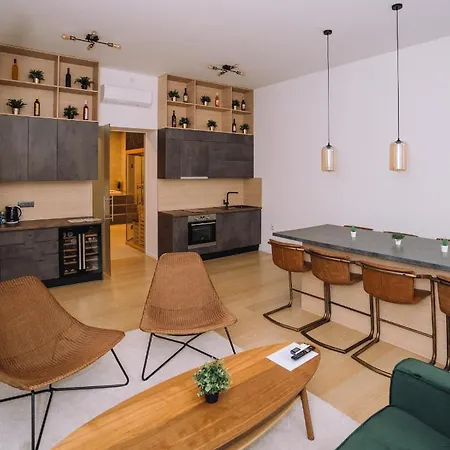 Luxury Wellness Apartment Sha Osijek Exterior photo
