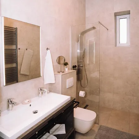 Luxury Wellness Apartment Sha Osijek Exterior photo